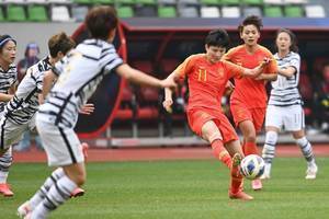 王珊珊小学体育老师:她从小就运动天赋出众,小学打排球以1敌6
