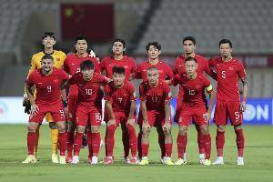 记者：国足集训每天补贴1000，战胜越南的主力球员奖金税后近20万