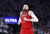 我湖目标-1😤！Woj：瓦兰丘纳斯3年3000万签约奇才