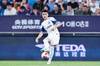 记者:津门虎管理层到医院看望吾米提江,三镇工作人员一再感谢